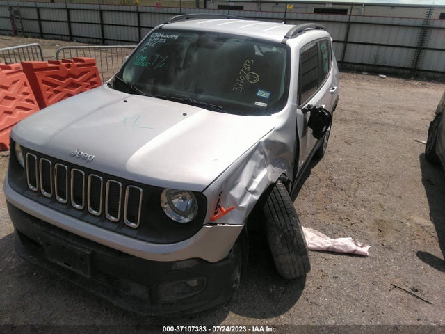 ZACCJABT9GPD84176 Jeep Renegade Latitude