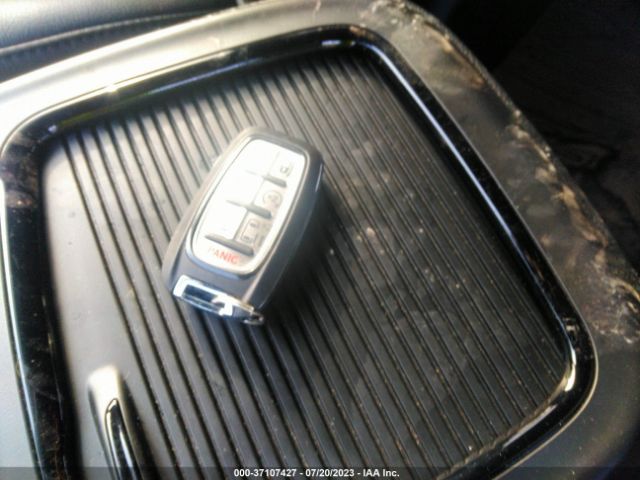 2C4RC1L7XNR208073 Chrysler Pacifica Hybrid Touring L