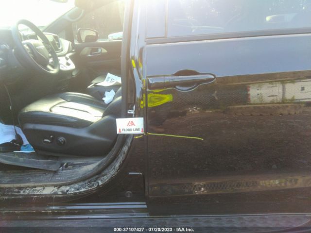 2C4RC1L7XNR208073 Chrysler Pacifica Hybrid Touring L
