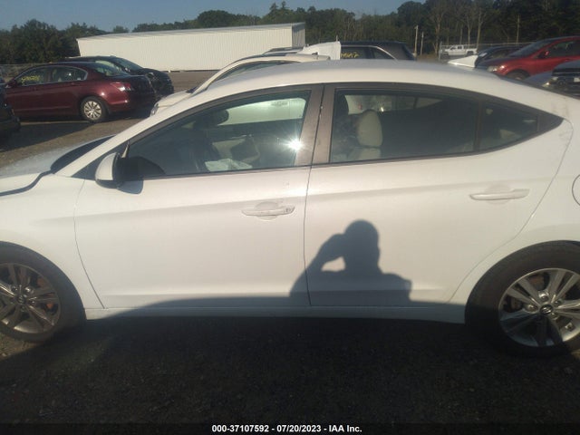 2017 HYUNDAI ELANTRA SE VIN: 5NPD84LFXHH089737