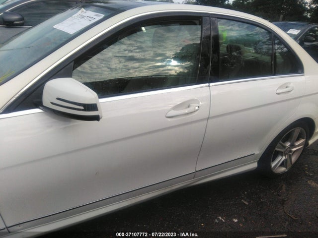 2010 MERCEDES-BENZ C-CLASS C 300 VIN: WDDGF8BB4AF416633