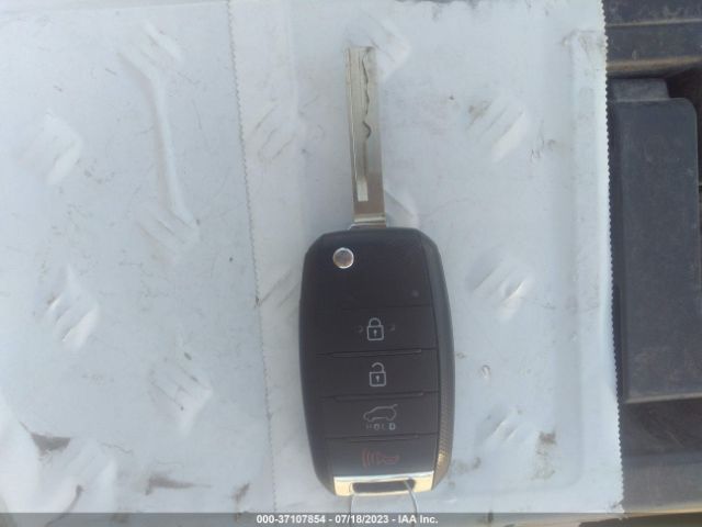 5XYPGDA57HG334947 KIA Sorento Lx V6