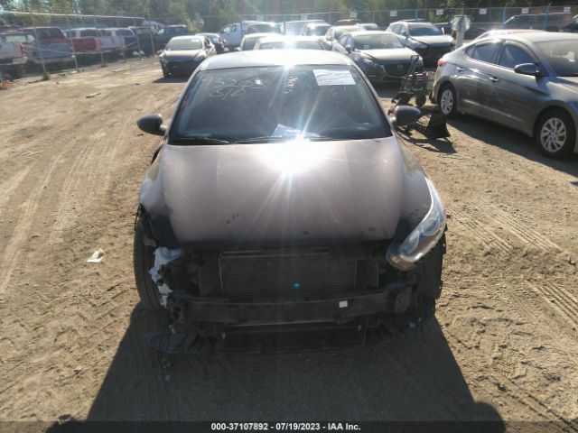 3KPF24AD9KE121066 KIA Forte Lxs