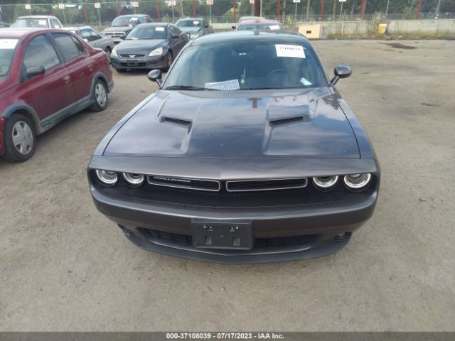 2C3CDZAG8KH677446 Dodge Challenger Sxt
