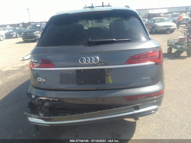 WA1EAAFY1P2100428 Audi Q5 S Line Premium Plus
