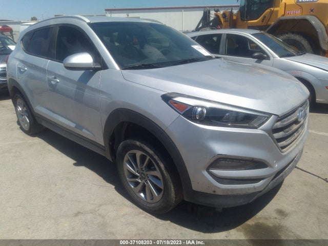 Hyundai TUCSON SEL 2018 KM8J33A43JU662658 main image