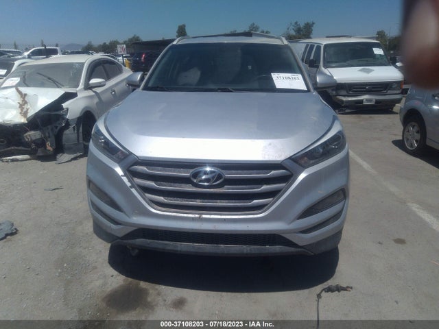 Hyundai TUCSON SEL 2018 KM8J33A43JU662658 Image 3