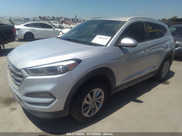 Hyundai TUCSON SEL 2018 KM8J33A43JU662658 Image 2