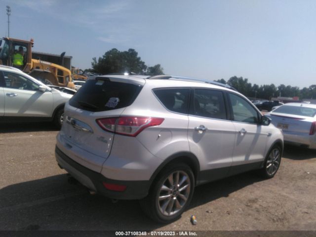 1FMCU0G96FUB55395 Ford ESCAPE SE