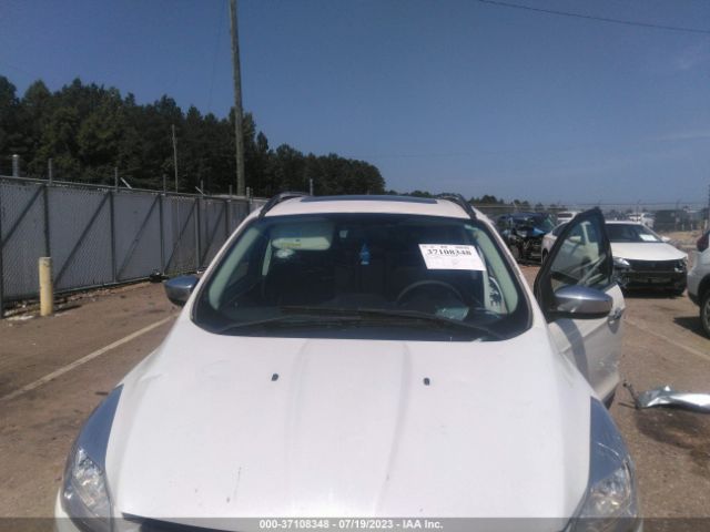 1FMCU0G96FUB55395 Ford ESCAPE SE