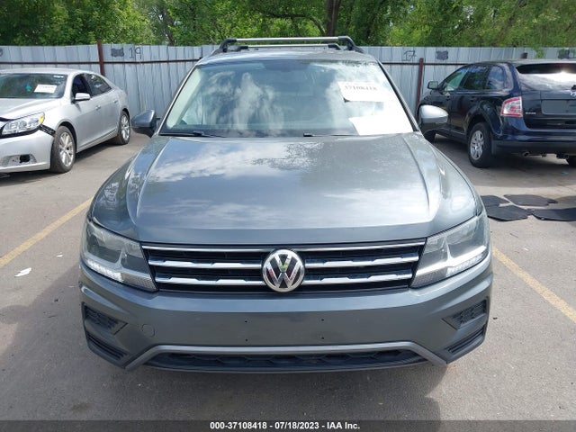 3VV2B7AX8JM072216 Volkswagen Tiguan Sel/se