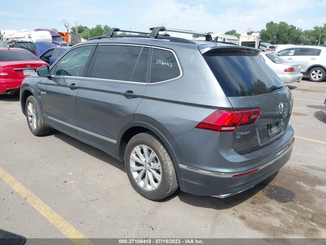 3VV2B7AX8JM072216 Volkswagen Tiguan Sel/se