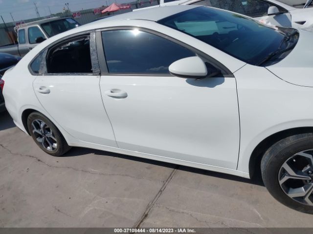 3KPF24AD1LE214472 KIA Forte Lxs