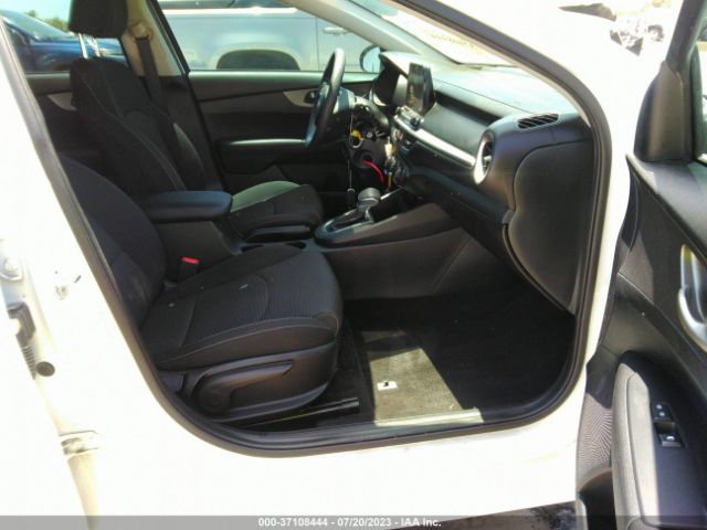 3KPF24AD1LE214472 KIA Forte Lxs