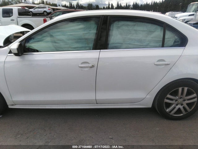 3VW2B7AJ0HM256972 Volkswagen Jetta 1.4t S