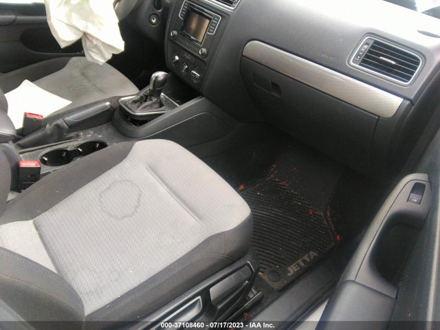 3VW2B7AJ0HM256972 Volkswagen Jetta 1.4t S