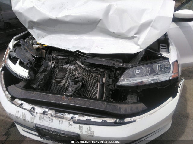 3VW2B7AJ0HM256972 Volkswagen Jetta 1.4t S