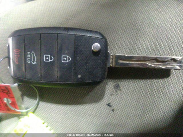 KNADM4A35E6417900 KIA RIO LX