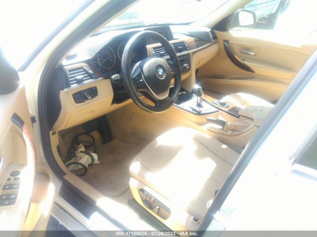 WBA3C1C58FK122567 BMW 3 Series 328i
