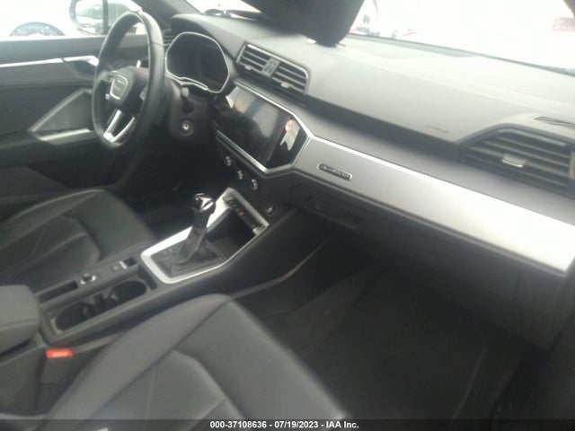 WA1AUCF31M1133209 Audi Q3 PREMIUM
