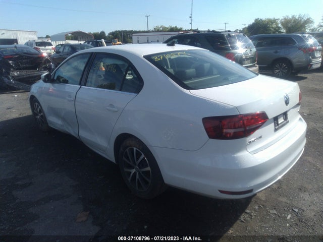 2017 VOLKSWAGEN JETTA 1.4T SE VIN: 3VWDB7AJXHM400195