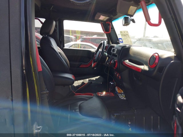 2014 JEEP WRANGLER UNLIMITED SPORT VIN: 1C4HJWDG9EL132819