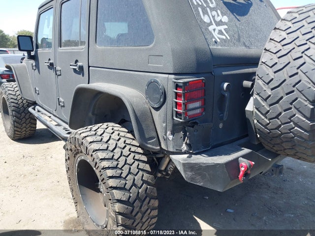 2014 JEEP WRANGLER UNLIMITED SPORT VIN: 1C4HJWDG9EL132819