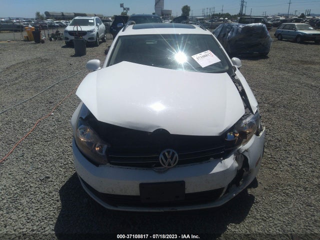 2013 VOLKSWAGEN JETTA SPORTWAGEN TDI W/SUNROOF & NAV VIN: 3VWML7AJ2DM653812