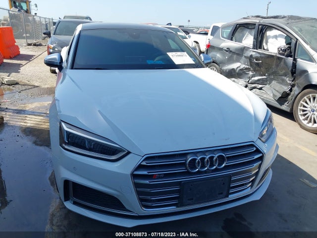 WAUC4CF56JA041392 Audi S5 Sportback Prestige