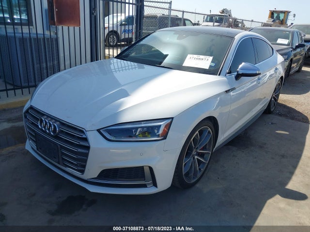 WAUC4CF56JA041392 Audi S5 Sportback Prestige