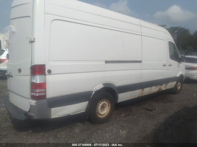 2010 FREIGHTLINER SPRINTER 2500 VIN: WDYPE8CC0A5450714