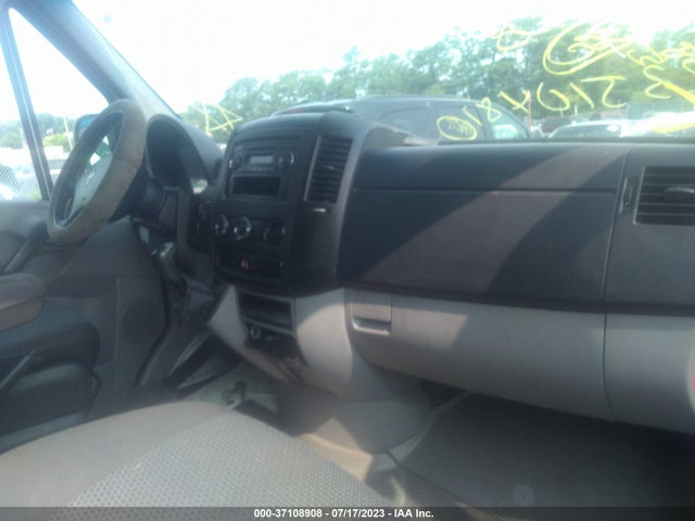 2010 FREIGHTLINER SPRINTER 2500 VIN: WDYPE8CC0A5450714