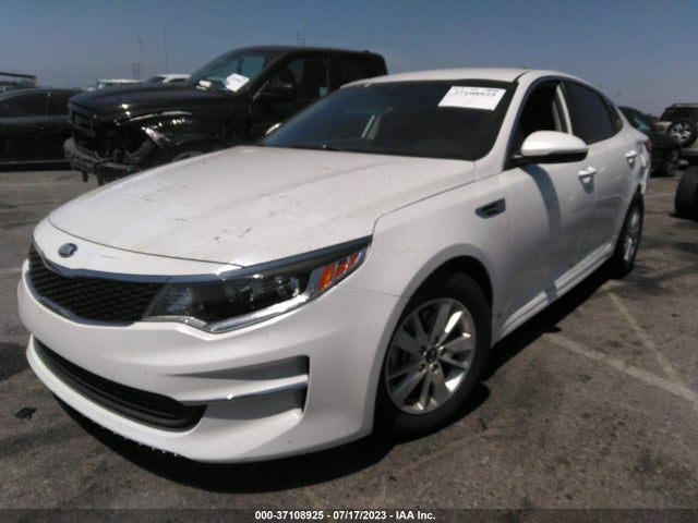 KIA Optima Lx 2018 5XXGT4L35JG206420 Image 2