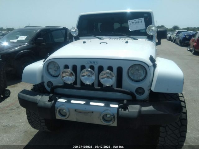 1C4HJWEG6EL138611 Jeep Wrangler Unlimited Sahara
