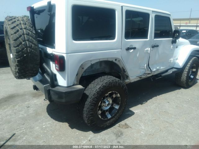 1C4HJWEG6EL138611 Jeep Wrangler Unlimited Sahara