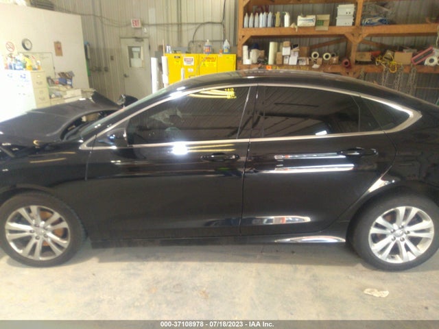 1C3CCCAB1GN107386 Chrysler 200 Limited