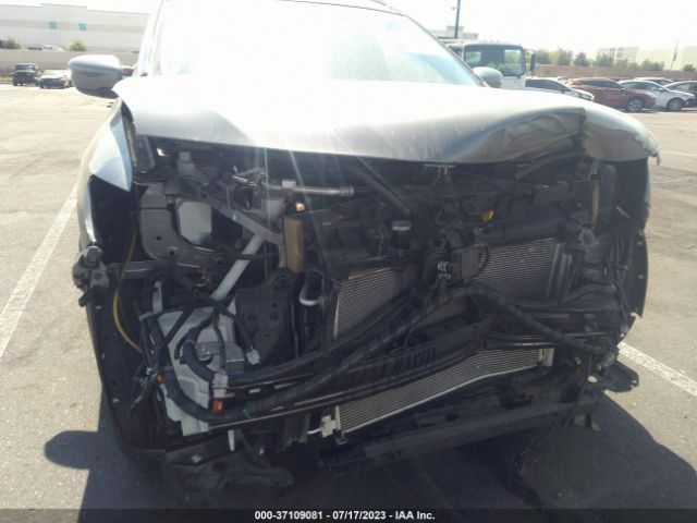 JN8AT2MT2LW017528 Nissan ROGUE SV