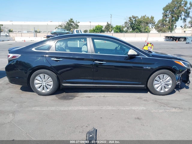 Hyundai Sonata Hybrid Se 2017 KMHE24L13HA043440 Image 14