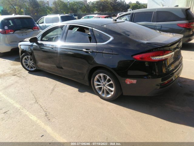 3FA6P0SU3KR114928 Ford Fusion Energi Titanium