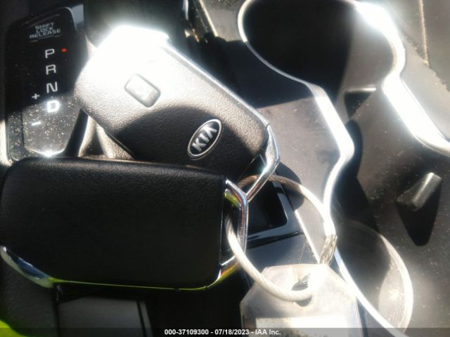 5XXG14J25MG047631 KIA K5 LXS