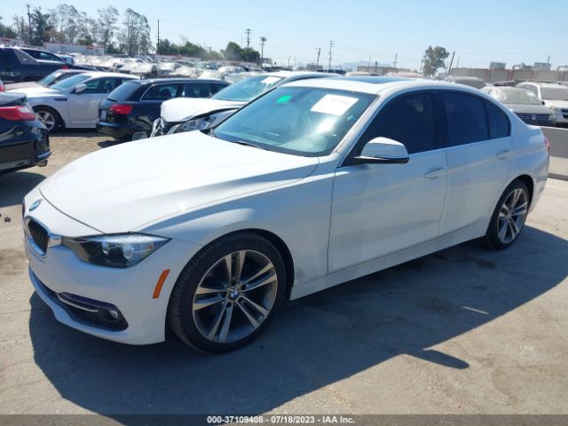 WBA8B9C5XHK676090 BMW 330I