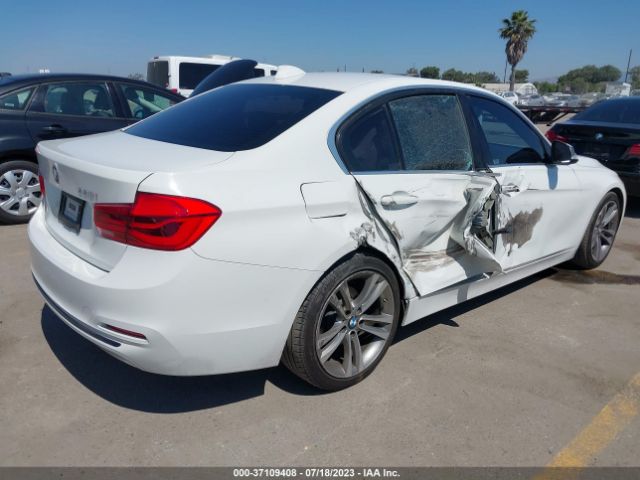 WBA8B9C5XHK676090 BMW 330I