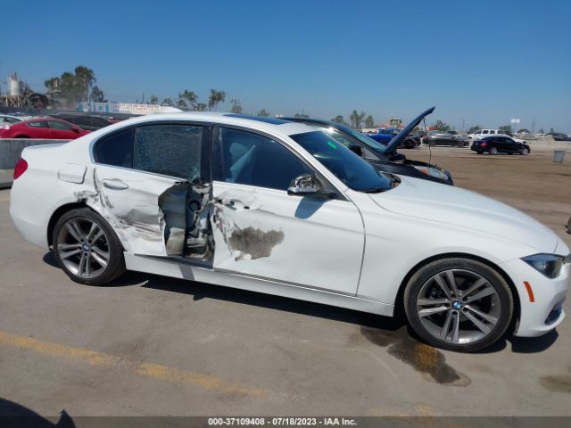 WBA8B9C5XHK676090 BMW 330I