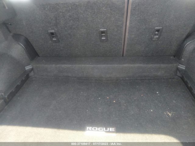 JN1BJ1AW1MW436747 Nissan Rogue Sport S