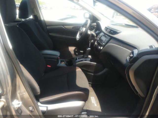JN1BJ1AW1MW436747 Nissan Rogue Sport S