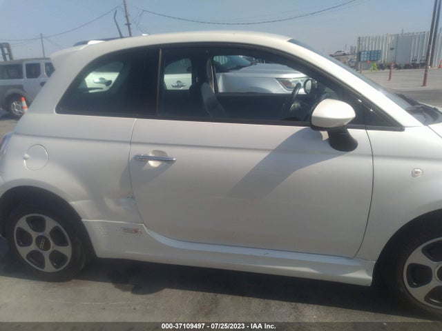 2018 Fiat 500e, VIN: 3C3CFFGE6JT471773