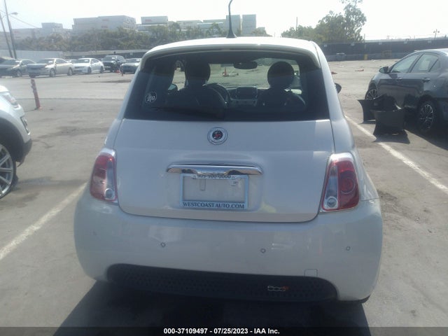2018 Fiat 500e, VIN: 3C3CFFGE6JT471773