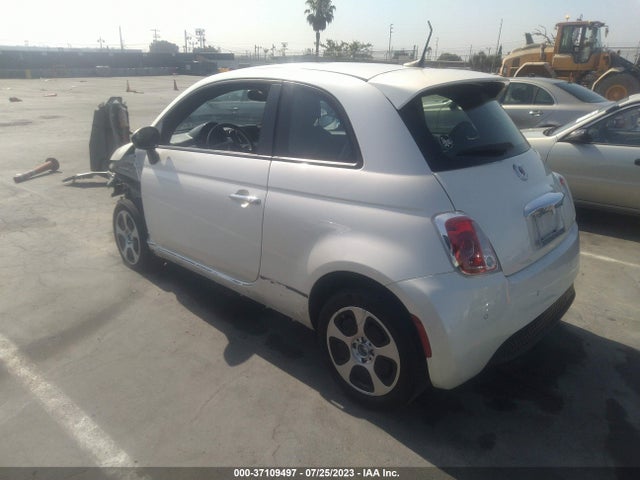 2018 Fiat 500e, VIN: 3C3CFFGE6JT471773