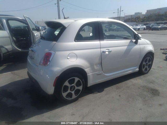 2018 Fiat 500e, VIN: 3C3CFFGE6JT471773