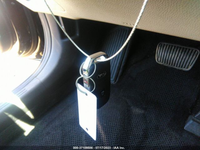 5XXG14J20MG016951 KIA K5 LXS